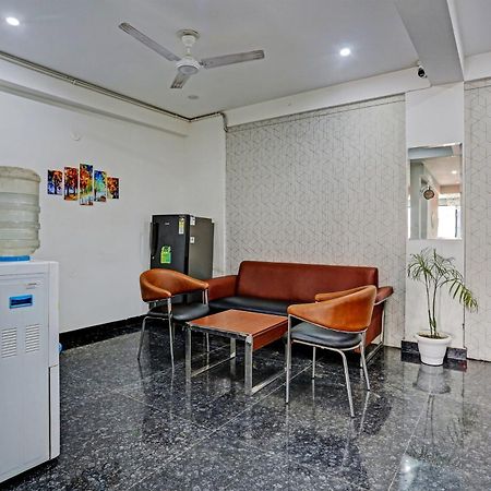 Hotel O Vikrant Residency Gurgaon Exterior foto
