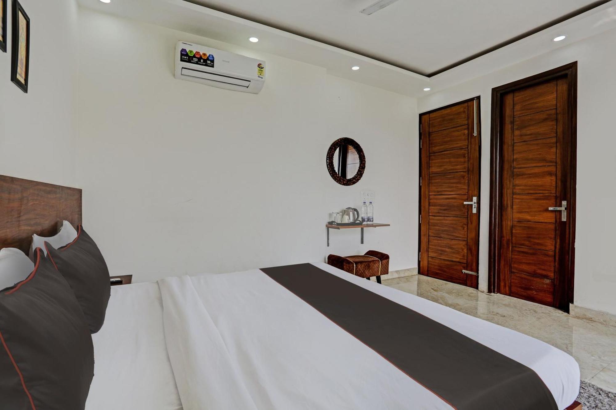 Hotel O Vikrant Residency Gurgaon Exterior foto