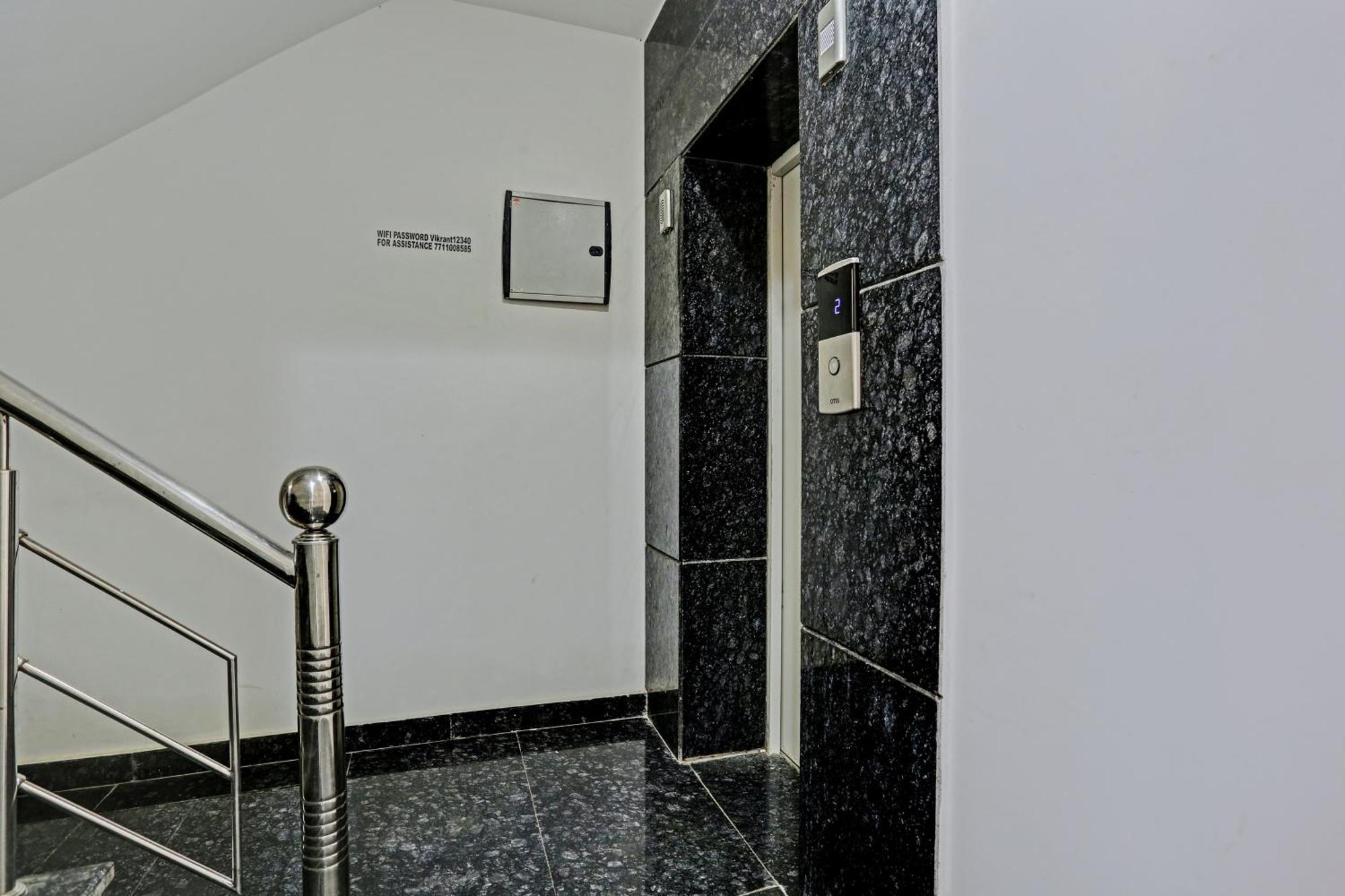 Hotel O Vikrant Residency Gurgaon Exterior foto
