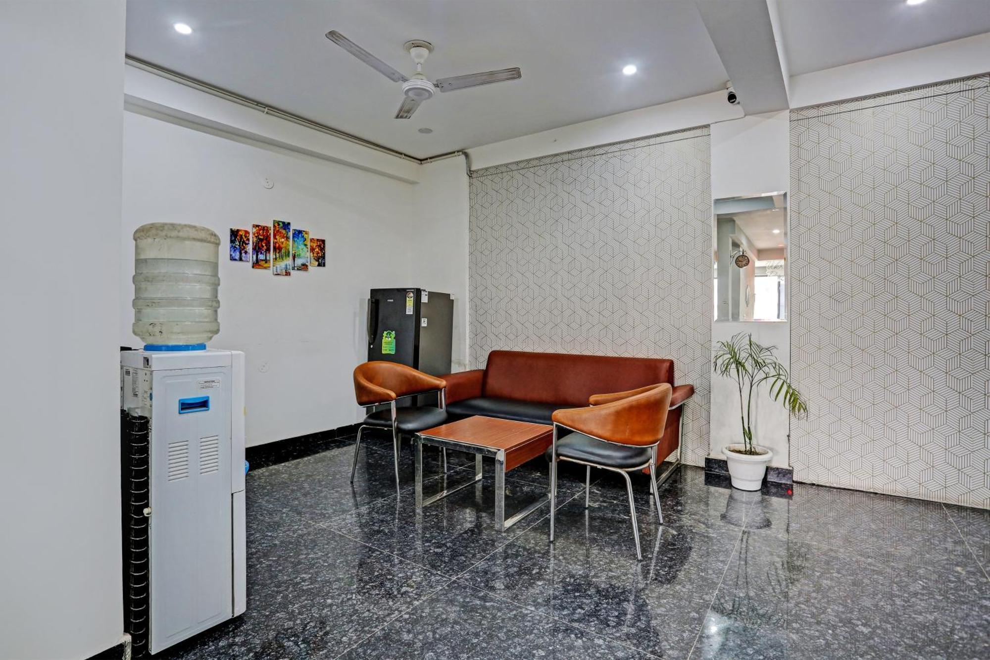 Hotel O Vikrant Residency Gurgaon Exterior foto